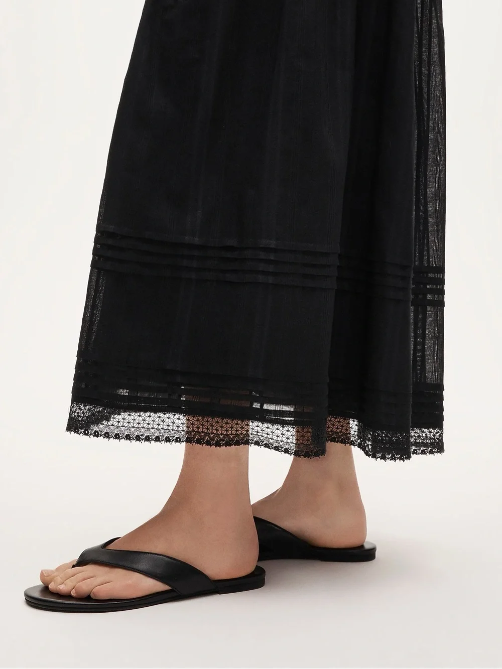 Midi skirt in embroidered dobby